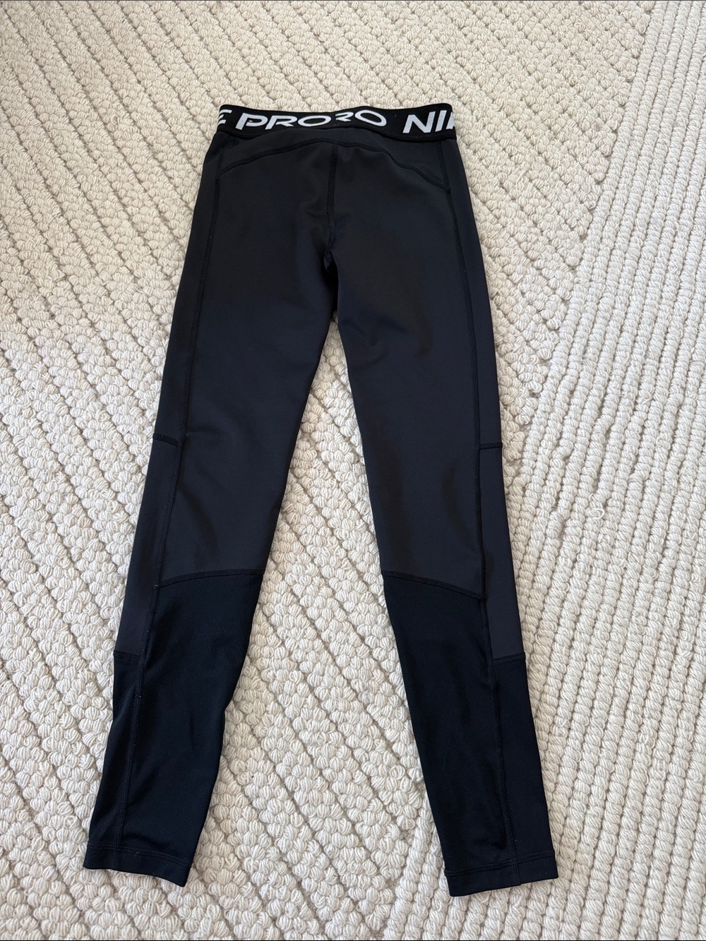 Nike Pro Girls Black Athletic Leggings
Youth Large (YL) - Picture 6 of 7